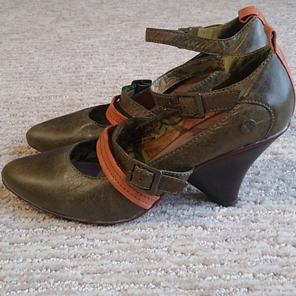 AWOL heels